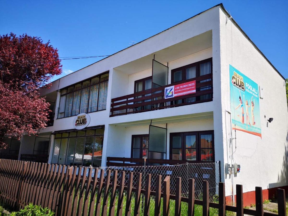 Aparthotel Beach Club Panzio Es Camping Zamárdi Exteriér fotografie